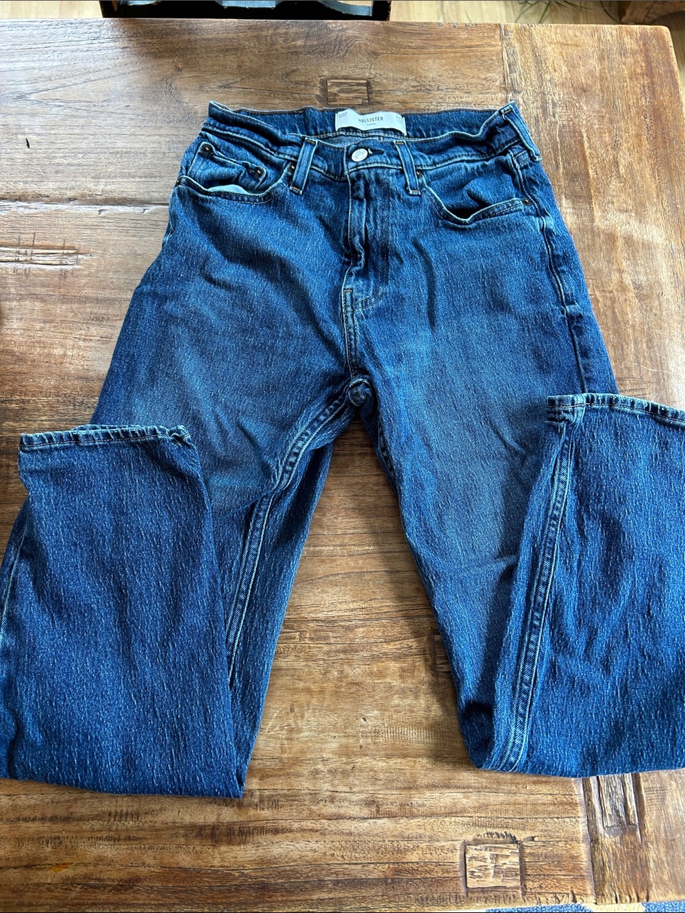 Hollister Dark Blue Straight Jeans size 26 x 32